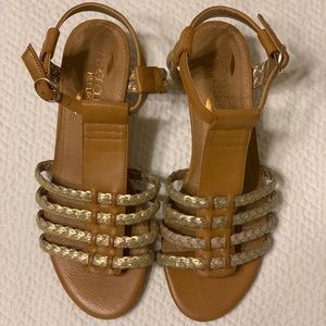 Aerosoles Wedge Gold and Tan 7